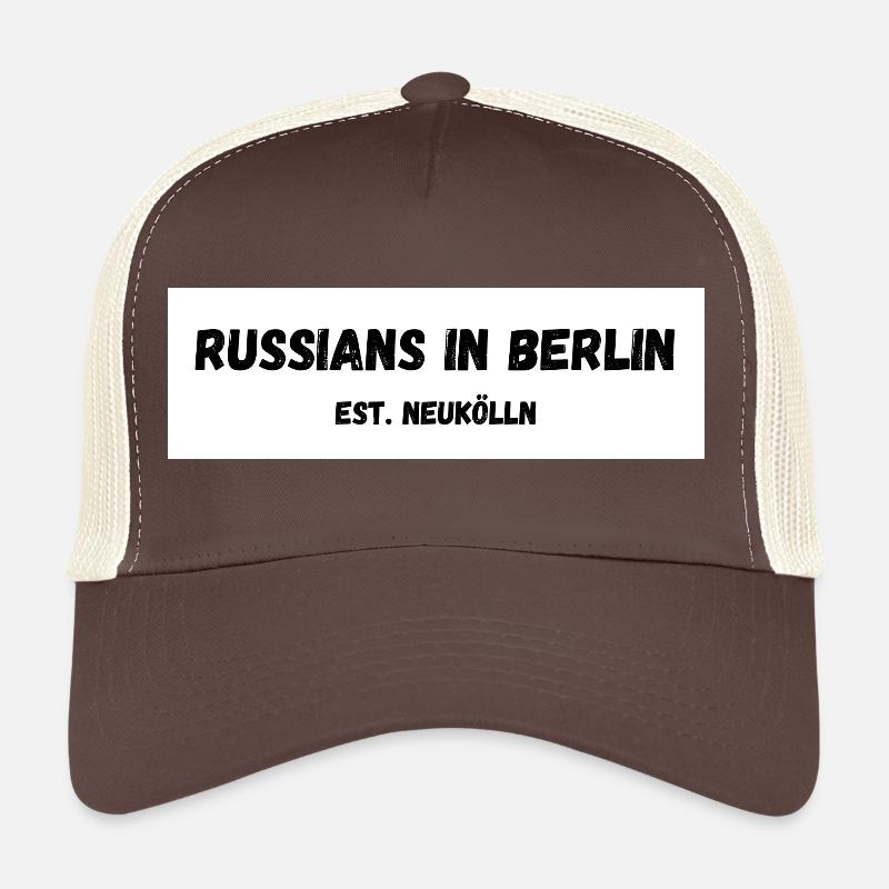 Les Russes à Berlin Neukölln Est. Casquette trucker 