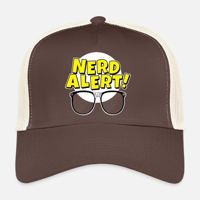 Nerd Alert Pop Brille Trucker Cap