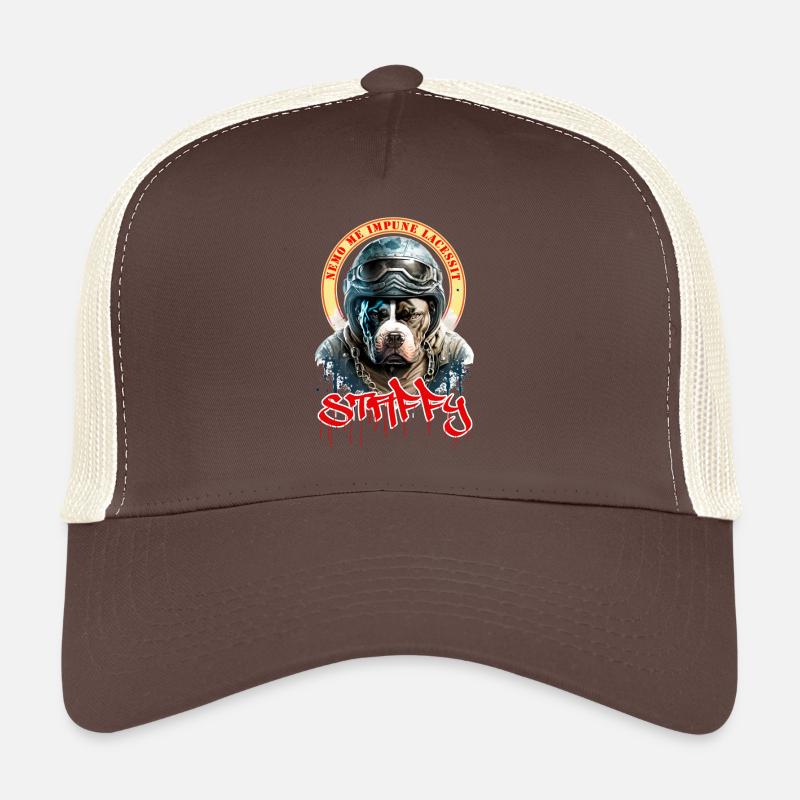 Staffie biker avec phrase nemo me impune lacessit Casquette trucker 