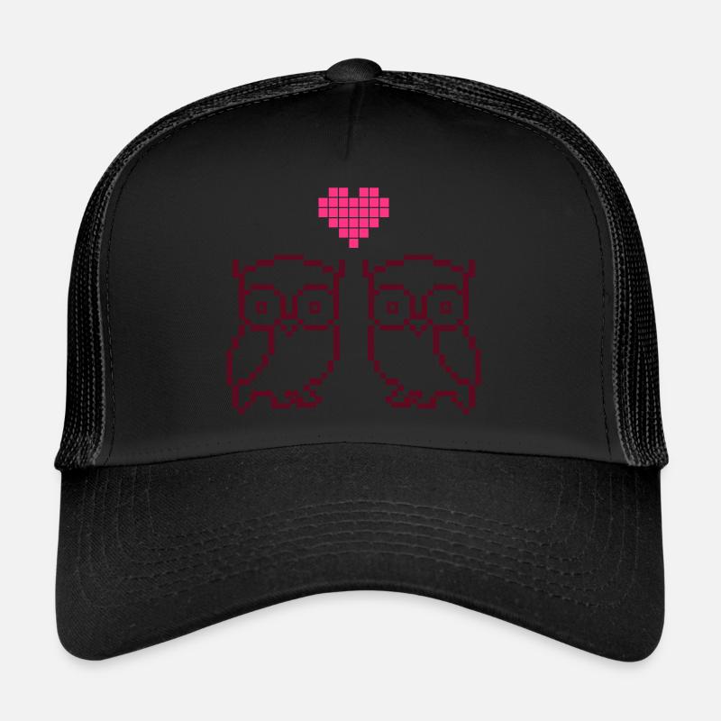eule pixel love 1 Trucker Cap