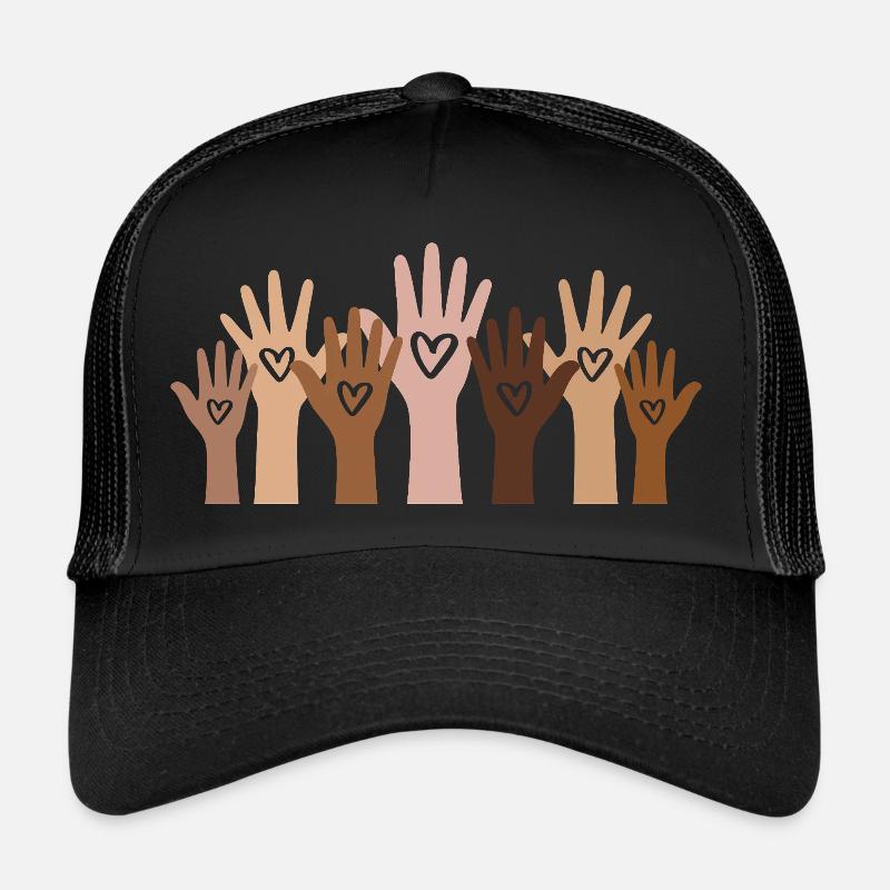 Hände mit Herzen - Everyone is welcome here Trucker Cap