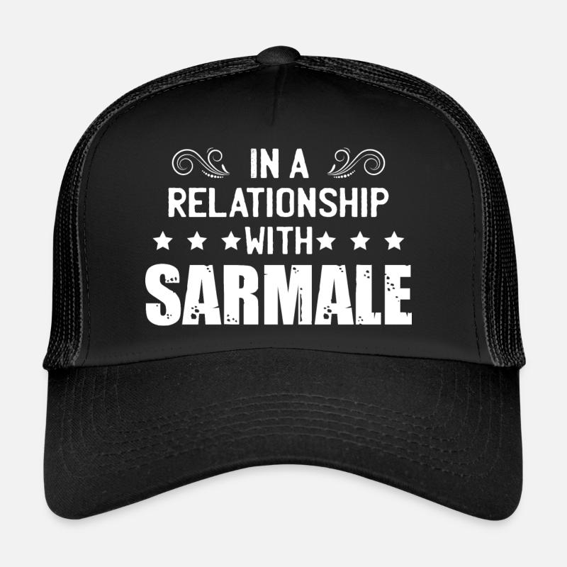 In einer Beziehung mit Sarmale | Rumänisches Essen Trucker Cap