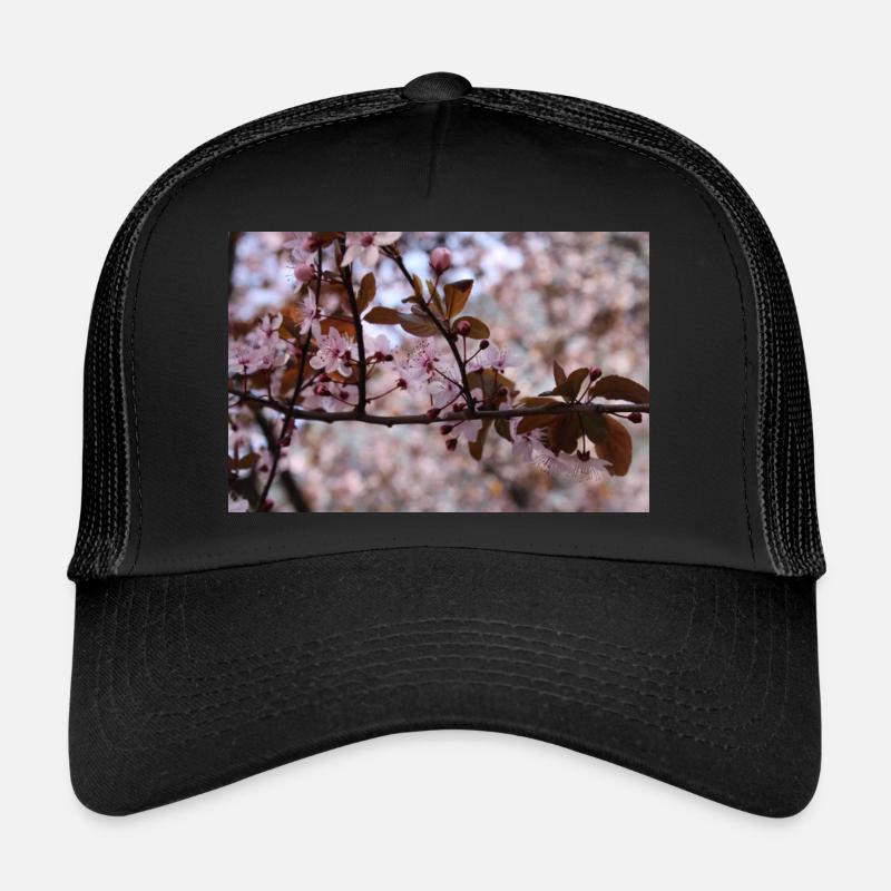 Blühender Baum (Myrobolan oder Kirschpflaume) Trucker Cap