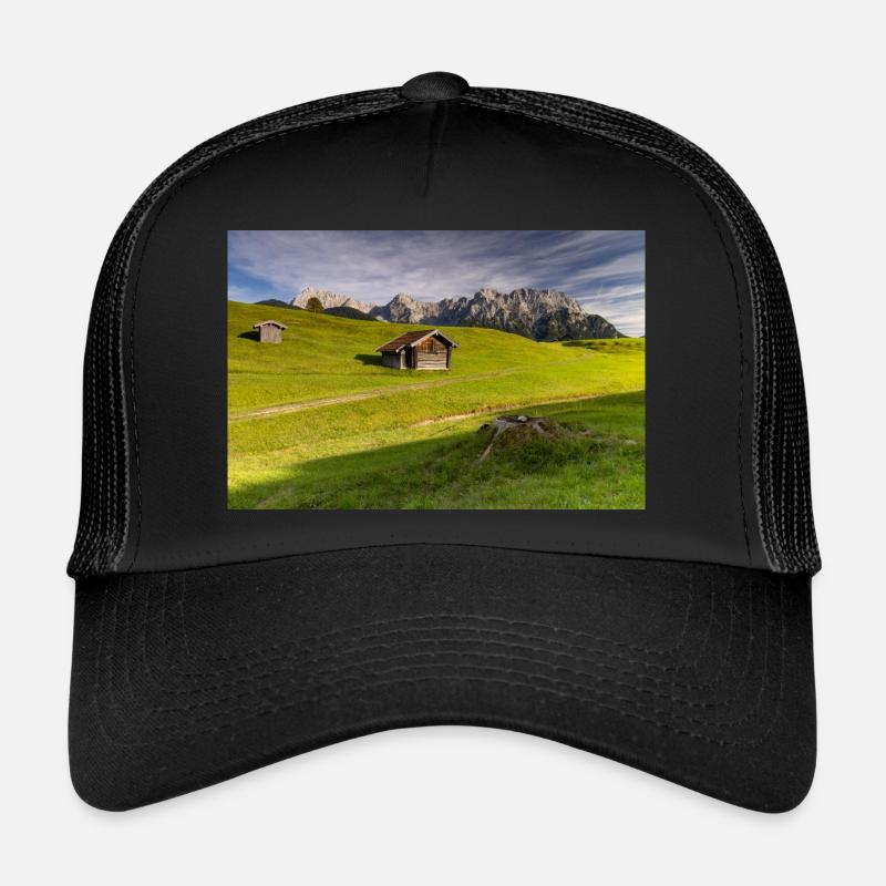 Humpback meadows Trucker Cap