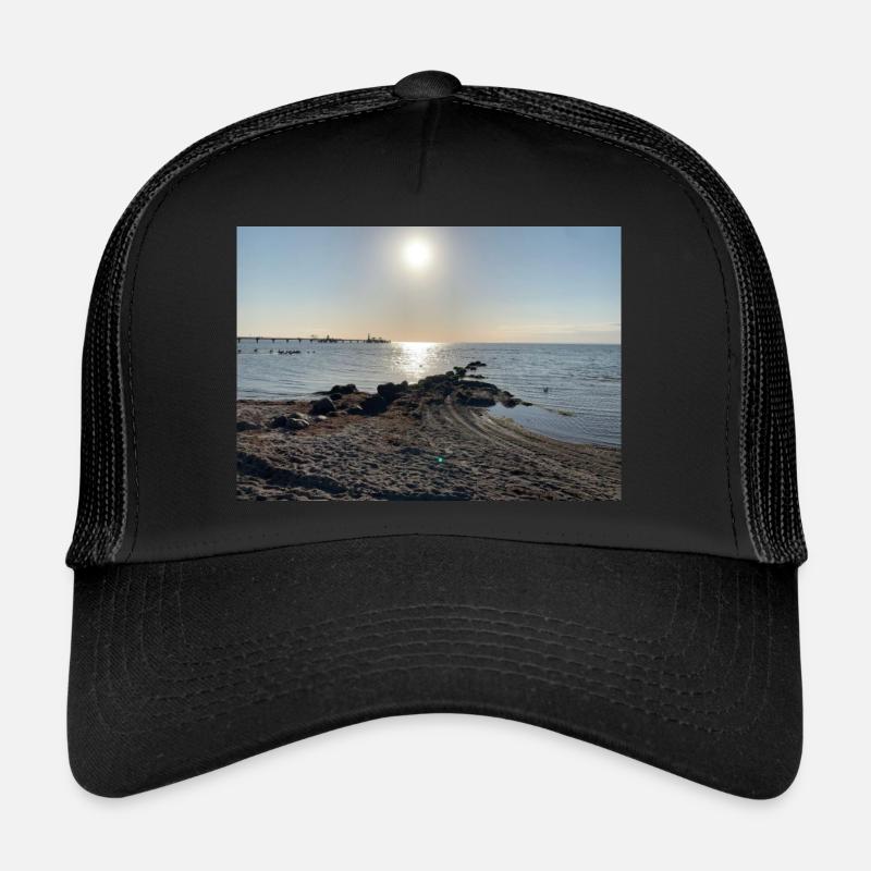 Baltic Sea with sun - Trucker Cap - black/black