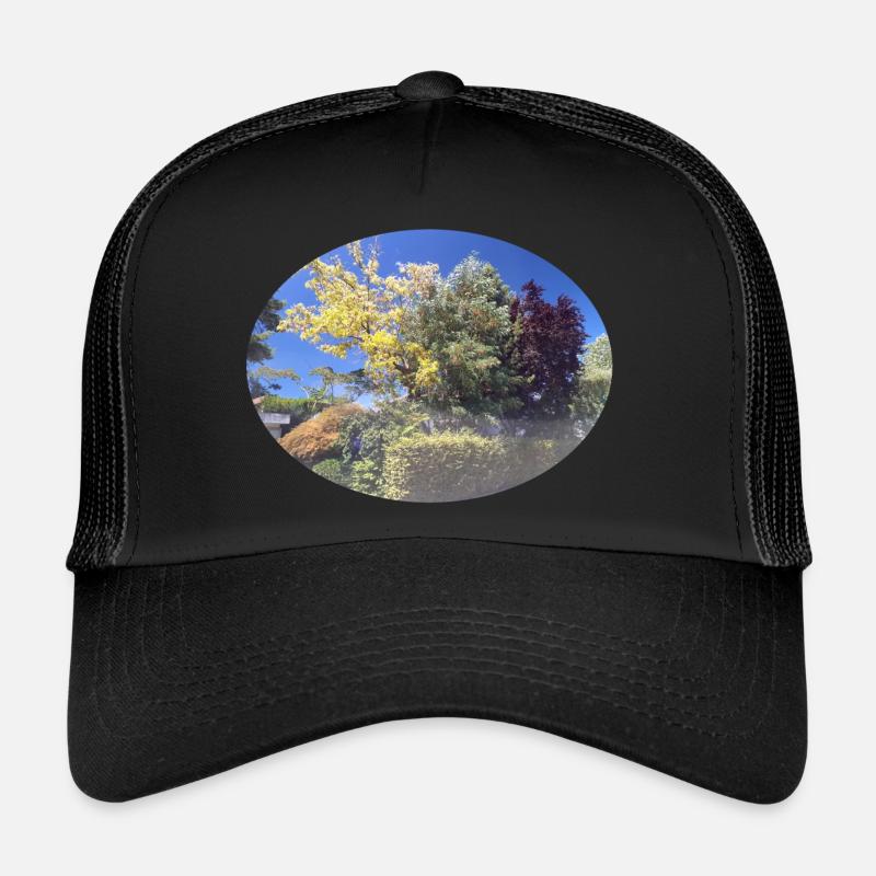 Bunte Bäume, blauer Himmel Trucker Cap
