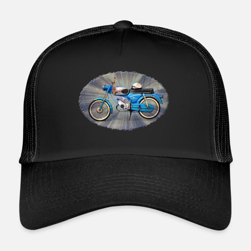 Ein Moped mit Legende Trucker Cap