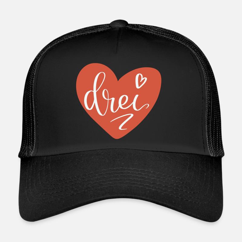 Drei im roten Herz - 3. Geburtstag 3. Jahrestag Trucker Cap