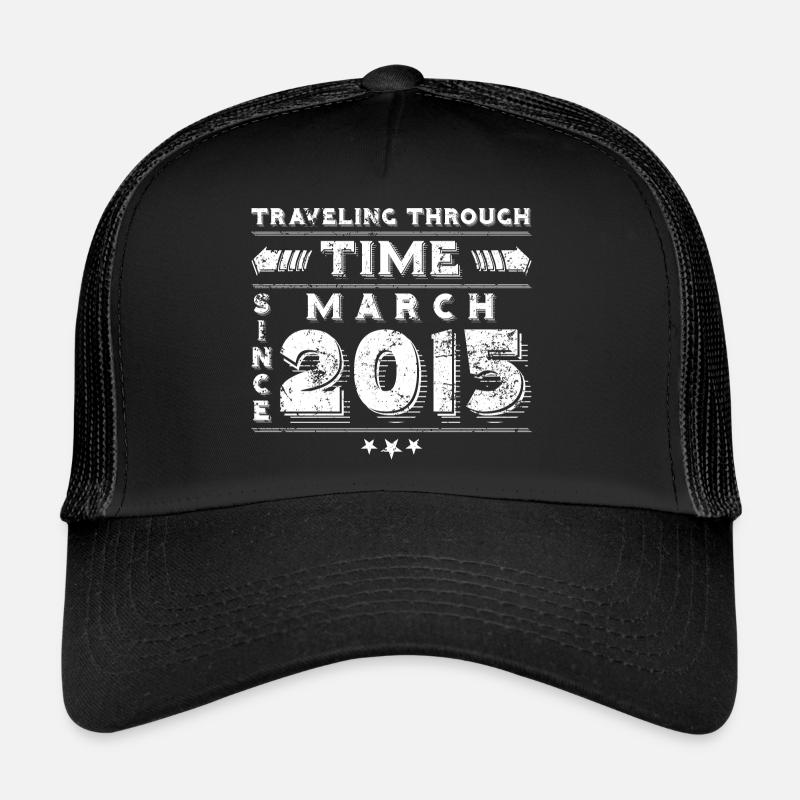 Conception d'anniversaire de voyage dans le temps vintage mars 2015 Casquette trucker 