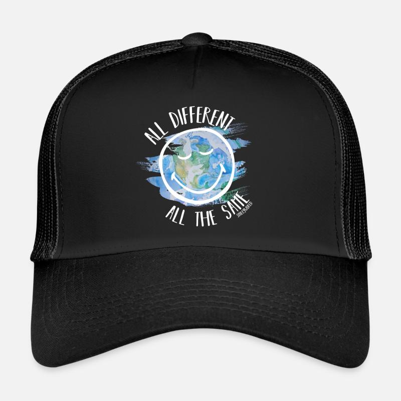 Alle unterschiedlich All the Same Smileyworld weiß Trucker Cap