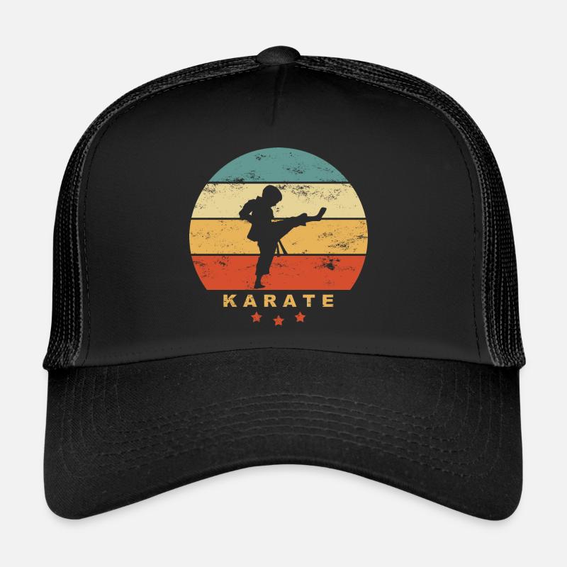 KARATE - Kind macht Karatekick - Retro Kampfsport - Trucker Cap - Schwarz/Schwarz