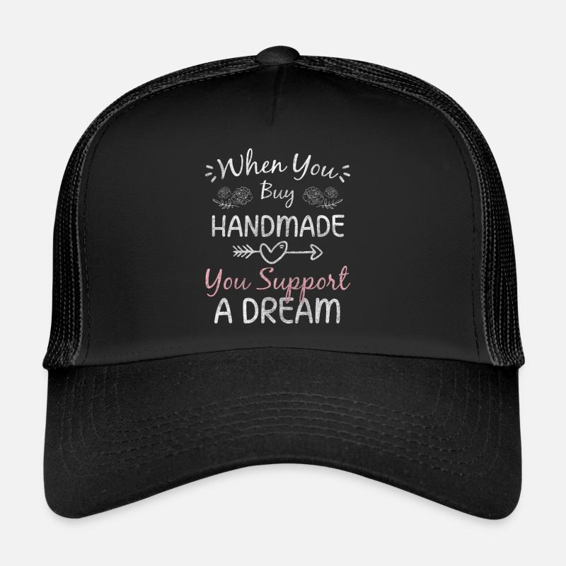 Mode Centre commercial Catwalk Shopping Queen Casquette trucker 