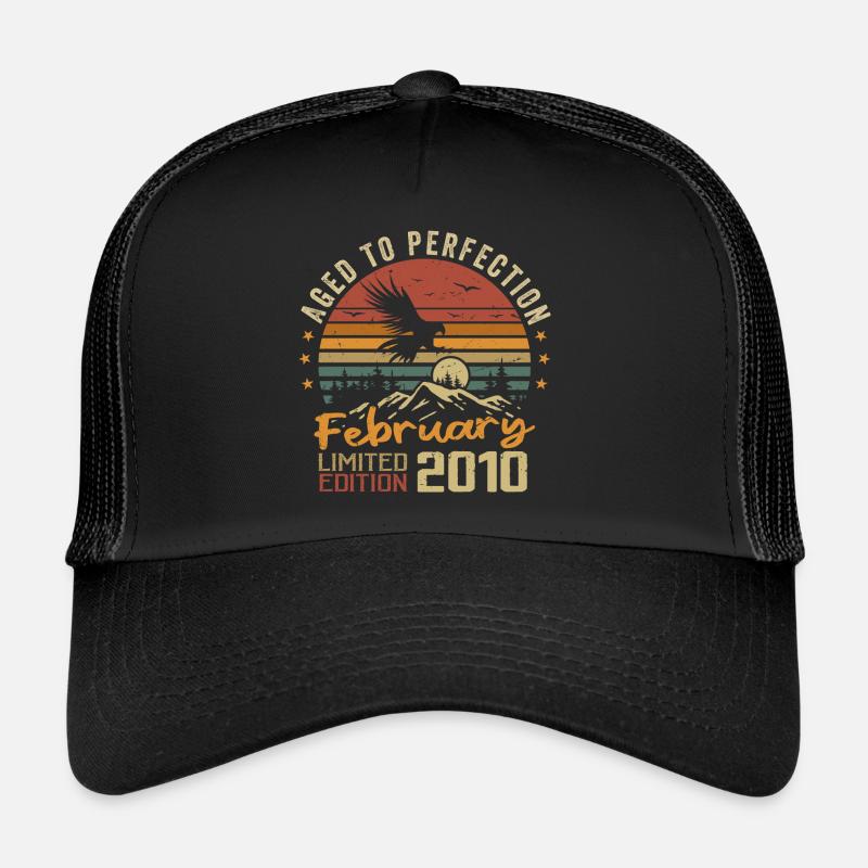 Né en Fevrier 2010 Anniversaire 2010 Février Casquette trucker 
