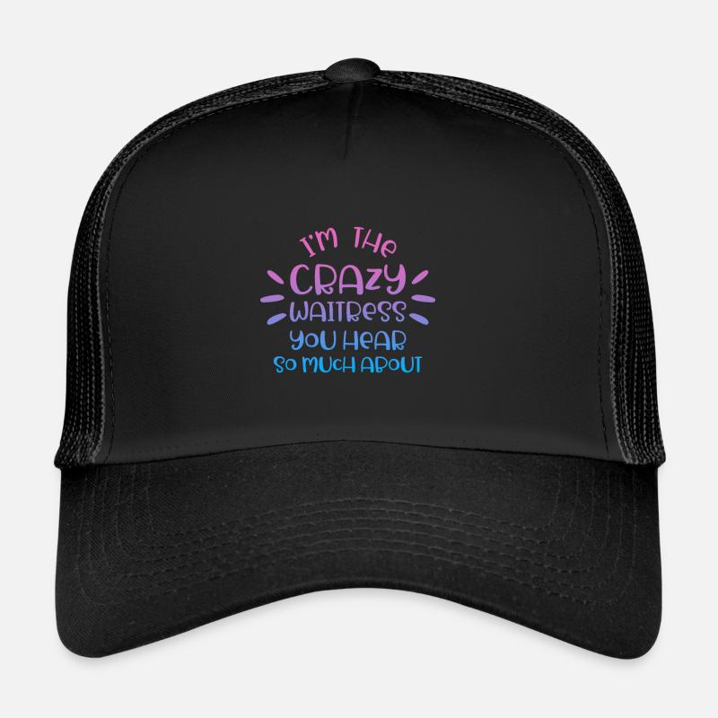 Serveuse au bar du restaurant Casquette trucker 