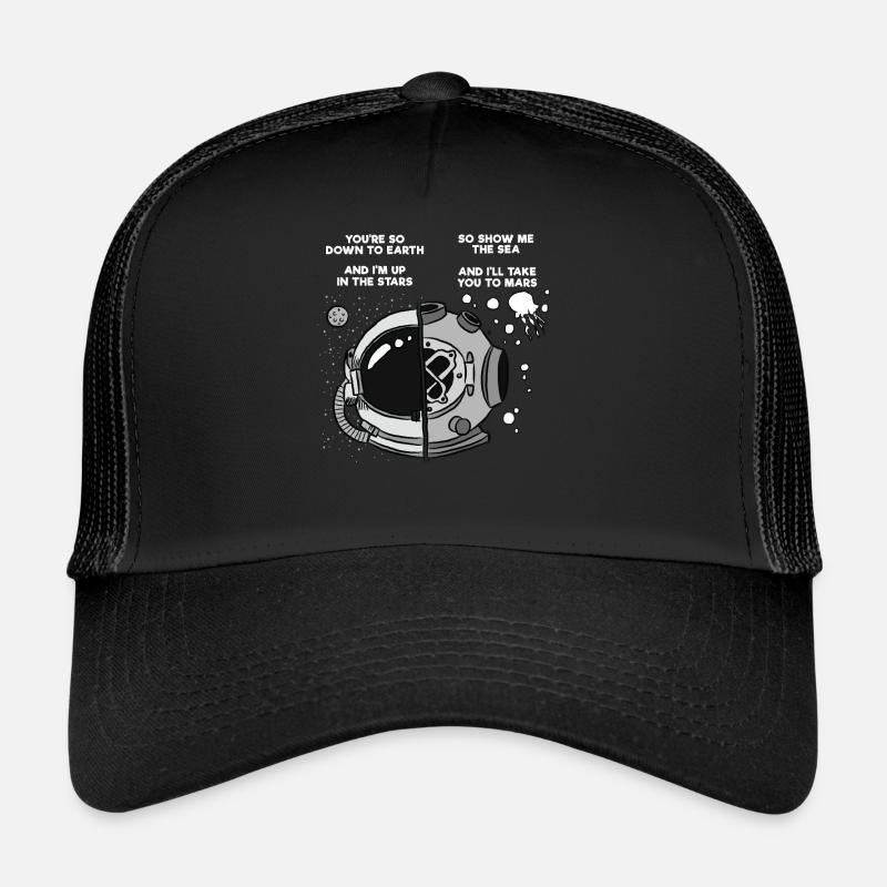 Fun Motive T-Shirts Diving Spaceman - Trucker Cap - black/black