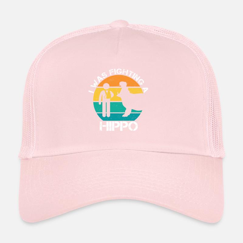 I Que Fighting A Hippo Bras Cassé Bras Casquette trucker 
