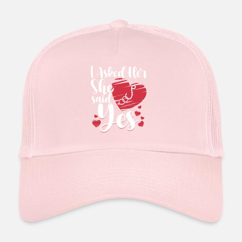 Passendes Paar Verlobungsgeschenke Ideen für einen Trucker Cap