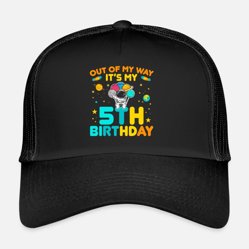 Hors du chemin C’est mon 5ème anniversaire Outerspace B Casquette trucker 