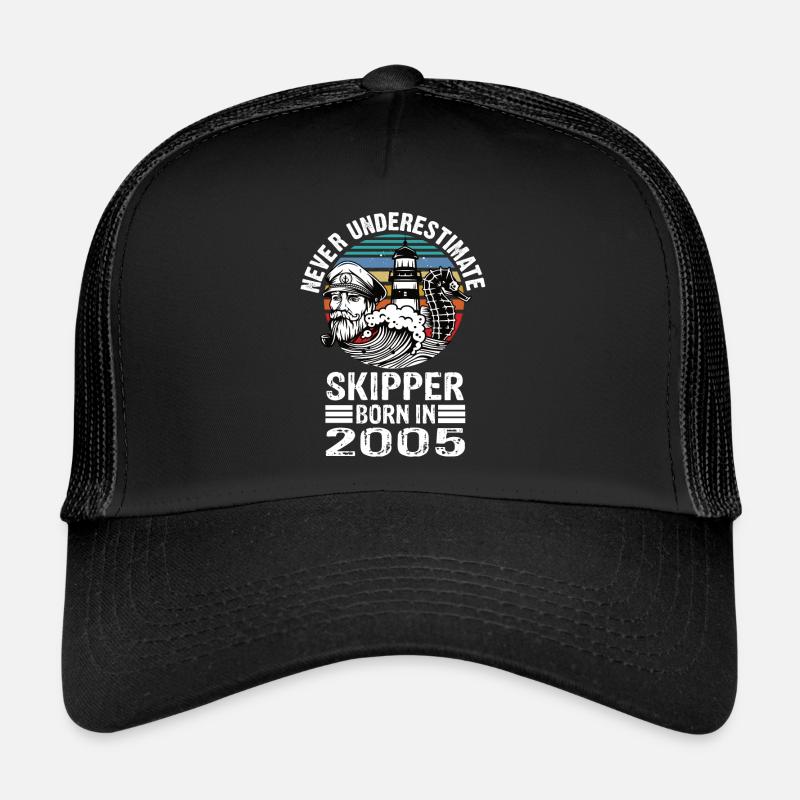 Never Underestimate Skipper né en 2005 Casquette trucker 