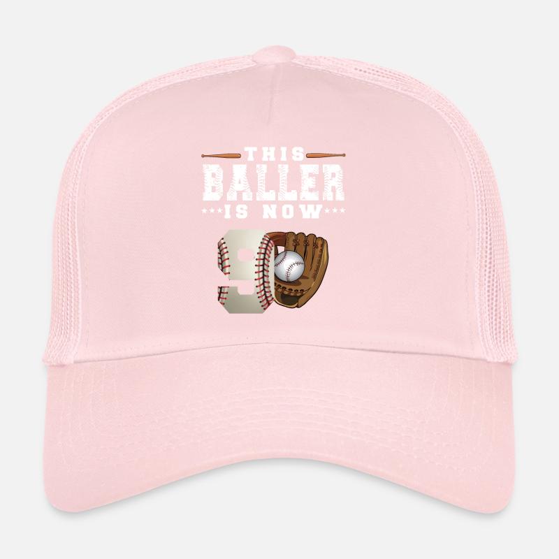 Ce Baller est maintenant 9 Baseball 9th Birthday Casquette trucker 