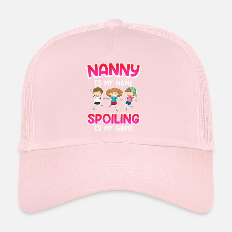 Bei mir werden alle verwöhnt ich bin Tagesmutter Trucker Cap