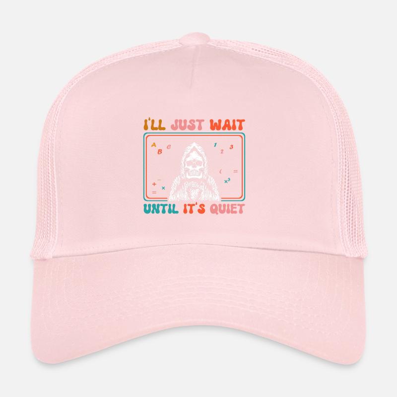 Ich Warte Einfach, Bis Es Ruhig Ist Halloween Trucker Cap