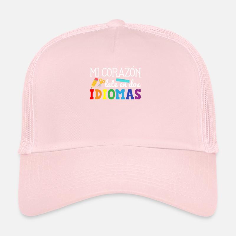 Mi corazon late en dos idiomas, bilingual Spanish Trucker Cap