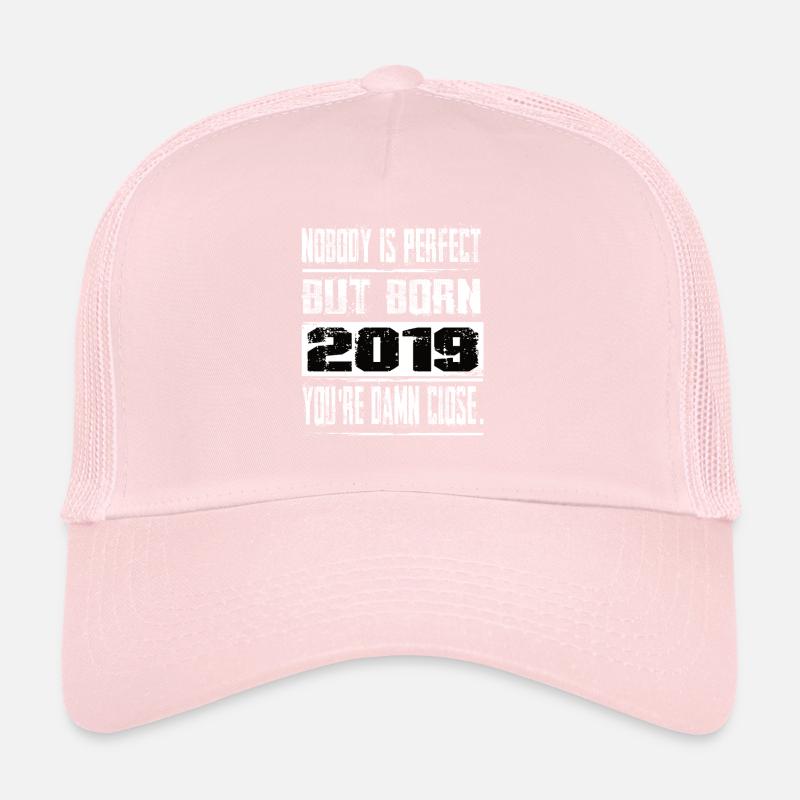 Niemand Is Perfekt Aber geboren 2019 Geburtstag Trucker Cap