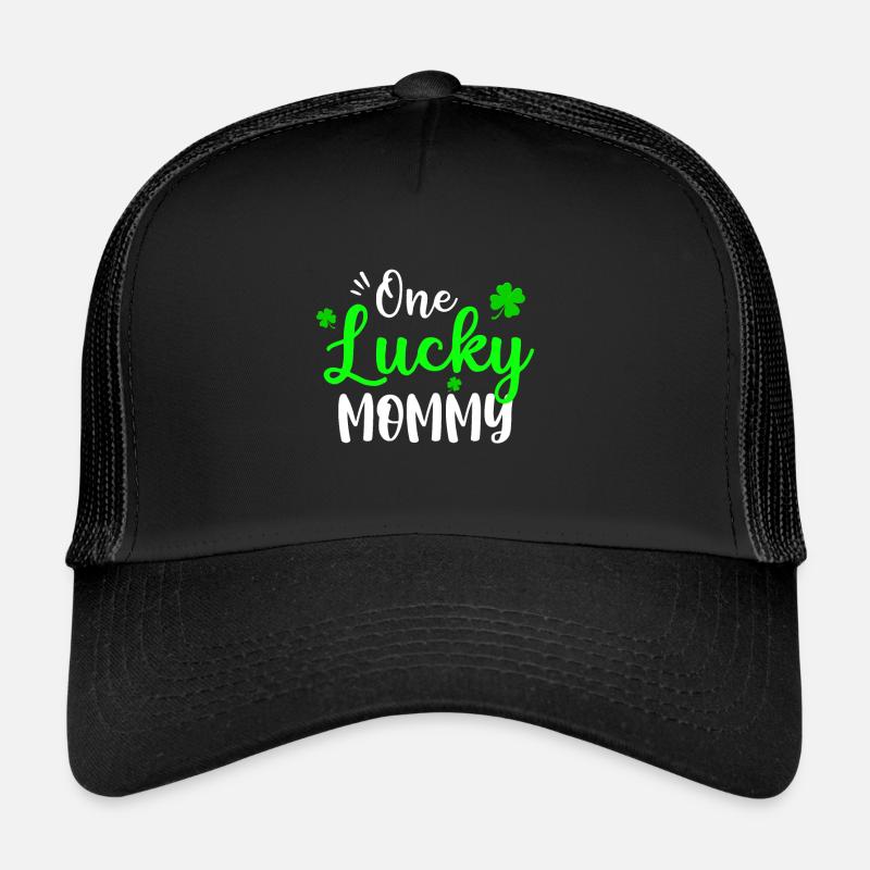 Eine glückliche Mama Irisches Kleeblatt St. Patricks Day Spaß Trucker Cap