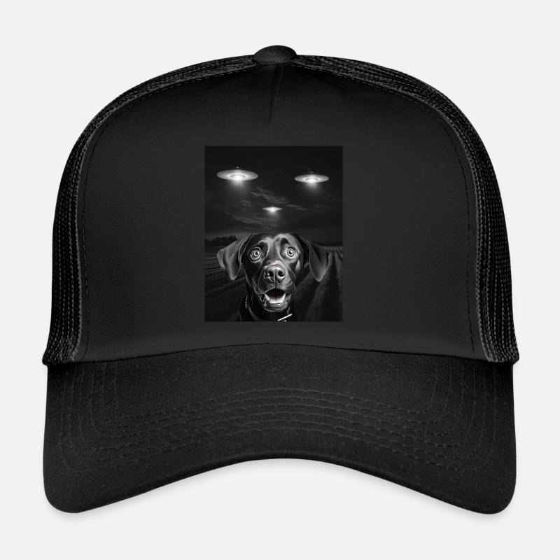 Selfie De Chiens Drôles Devant Des OVNIS Chien OVNI Casquette trucker 