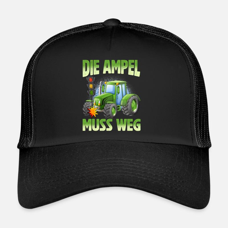Die Ampel muss weg! Traktor rammt Ampel Trucker Cap