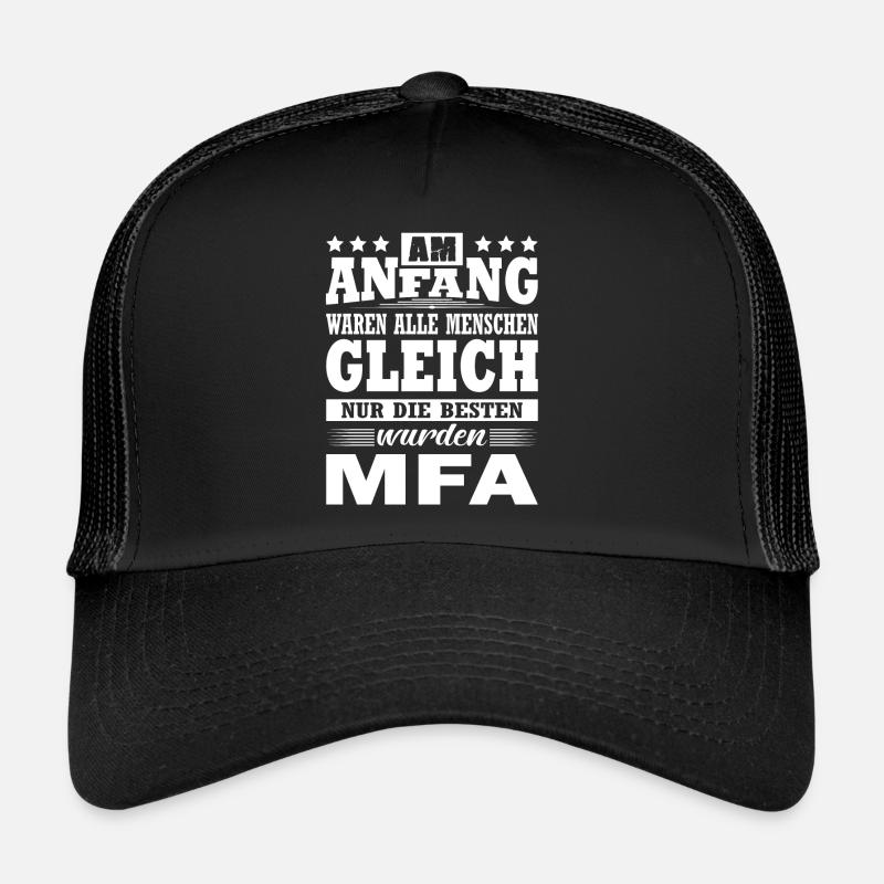 Am Anfang Waren Alle Menschen Gleich MFA - Trucker Cap - Schwarz/Schwarz