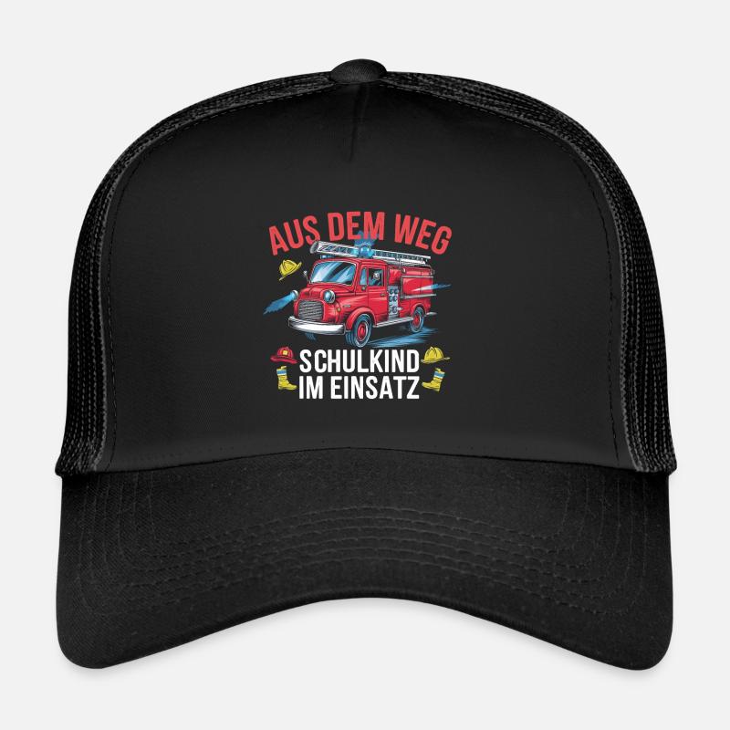 Un écolier en action qui commence l'école Casquette trucker 