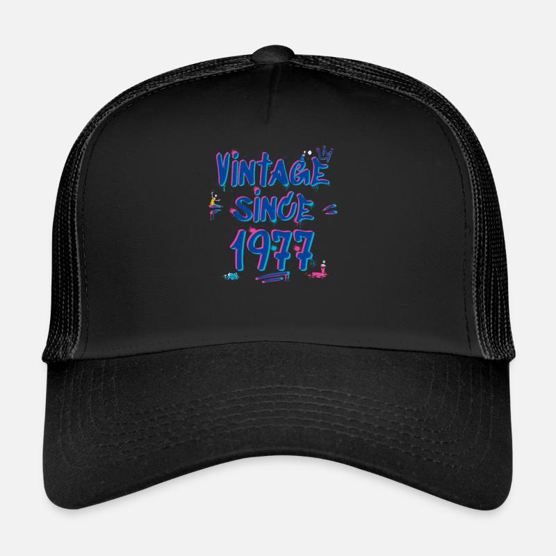 Vintage 1977 Graffiti Glitch - 48 Jahre Stil - Trucker Cap - Schwarz/Schwarz