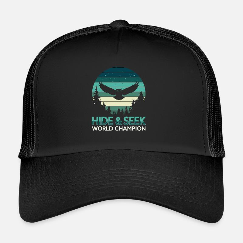Cache-cache et cherche Maître hibou dans la forêt la nuit Casquette trucker 