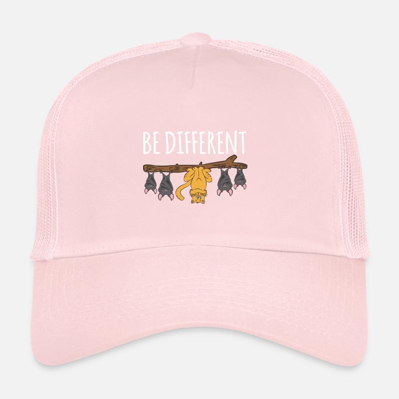 Soyez un chat différent avec des chauves-souris Casquette trucker 