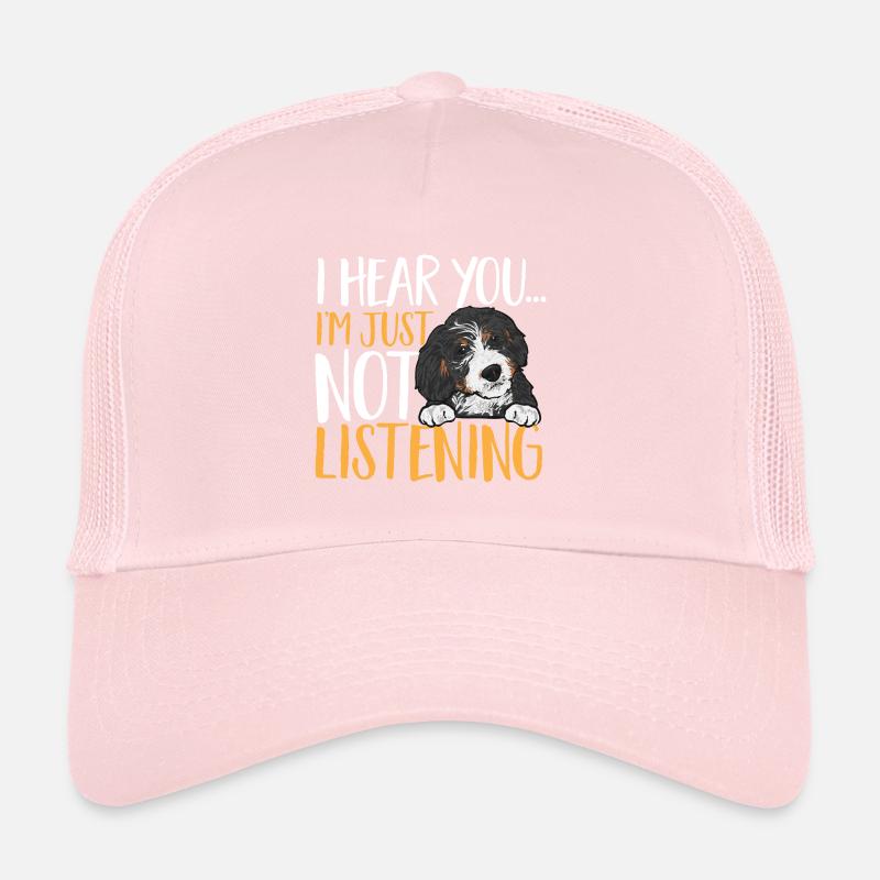 Chien Bernedoodle Casquette trucker 
