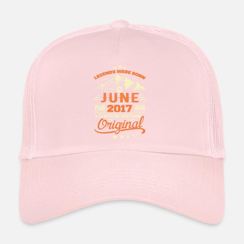 Juni 2017 Ursprünglich geboren im Juni 2017 Geburtstag Trucker Cap