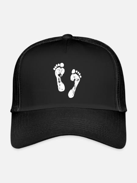 Footprints in the sand - Trucker Cap - black/black - Front
