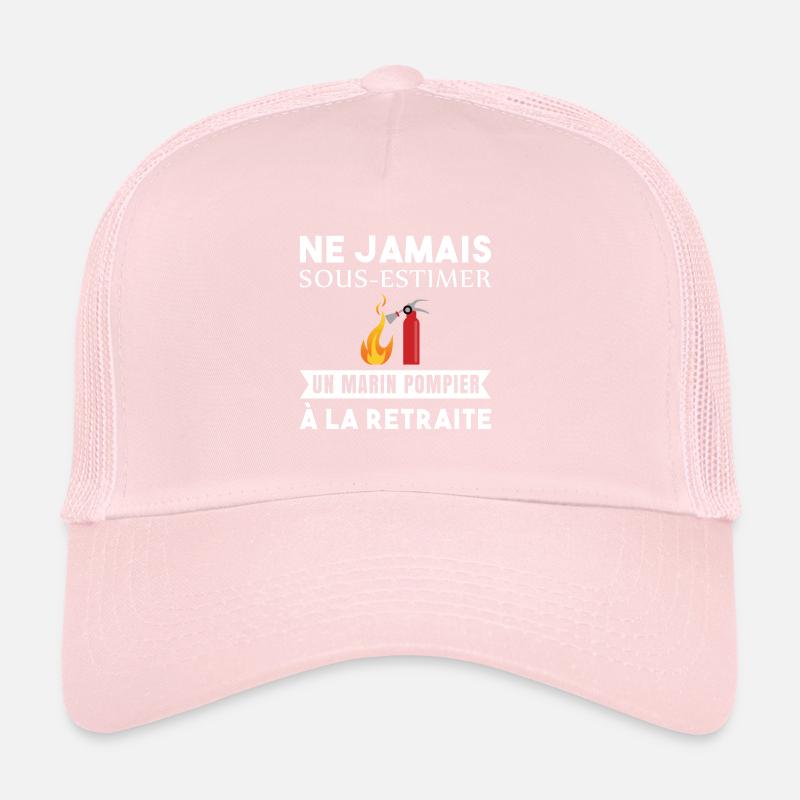 Ne jamais sous-estimer un marin pompier retraite Casquette trucker 
