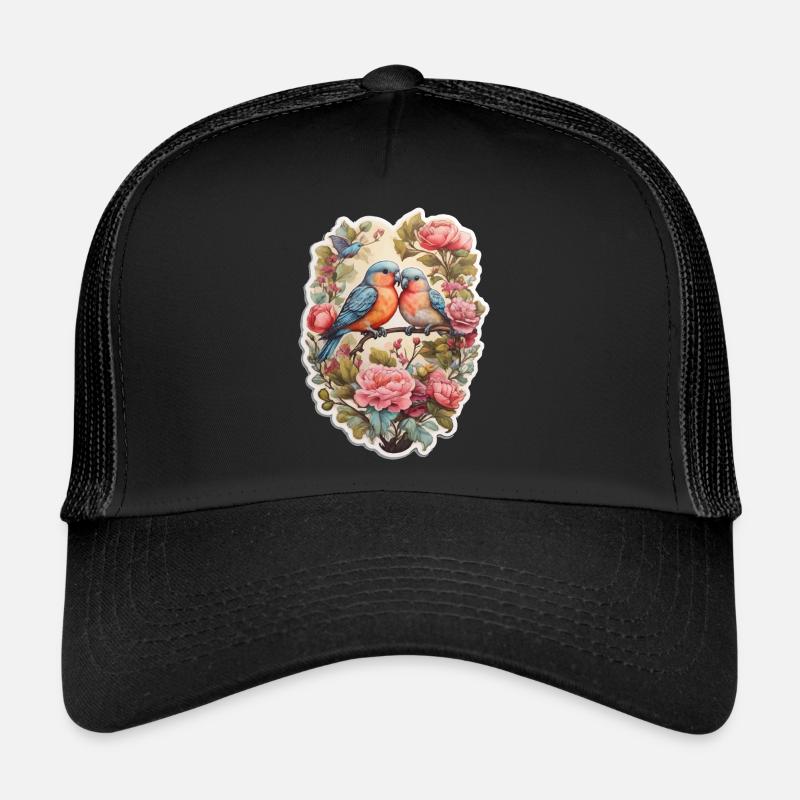 Zwei Turteltauben sitzen auf einem herzförmigen As Trucker Cap