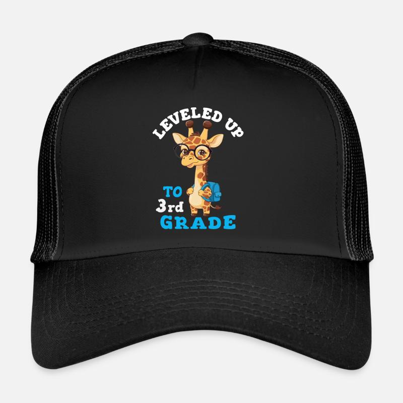 Leveled up to 3rd Grade - Funny Giraffe - Trucker Cap - black/black