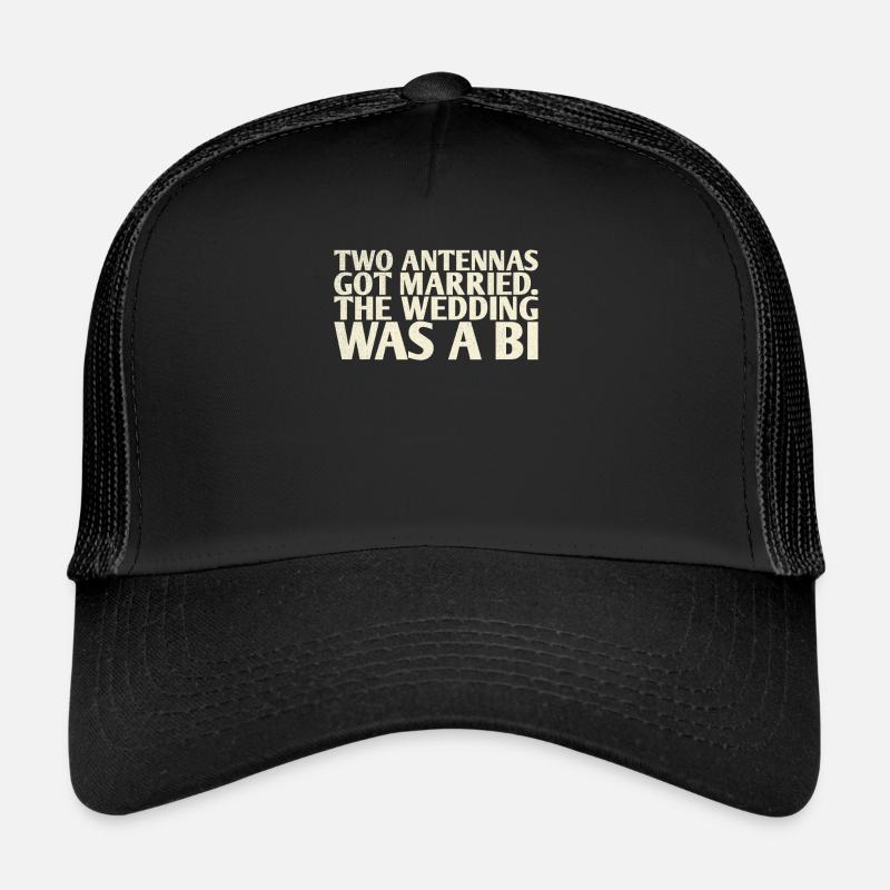 Two antennas have the wedding for the bride Trucker Cap