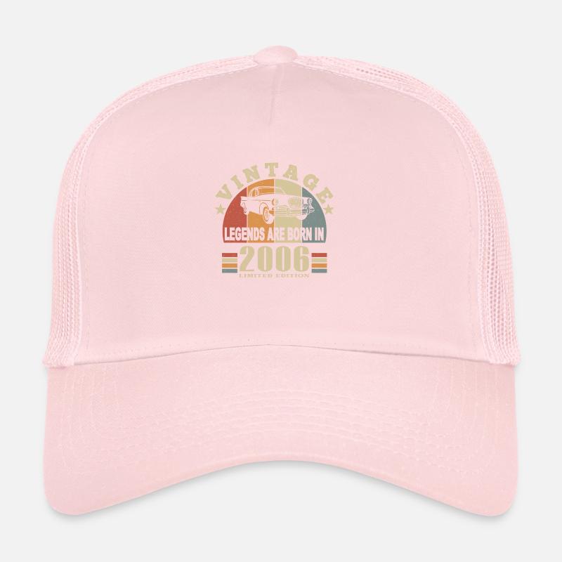 Vintage 2006 Legend Born Casquette trucker 