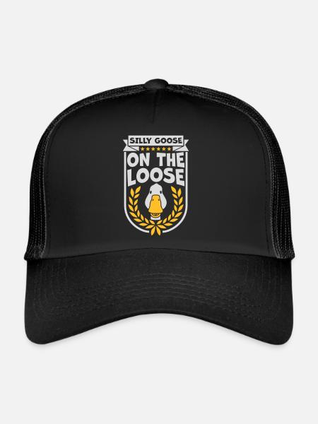 goose on the loose - Trucker Cap - black/black - Front