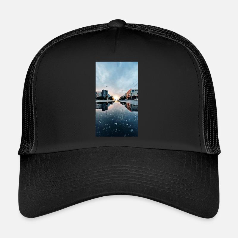 Berlin Trucker Cap