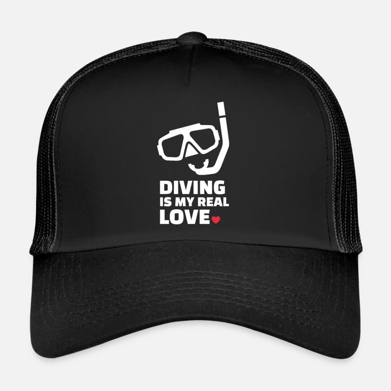 I love diving Trucker Cap