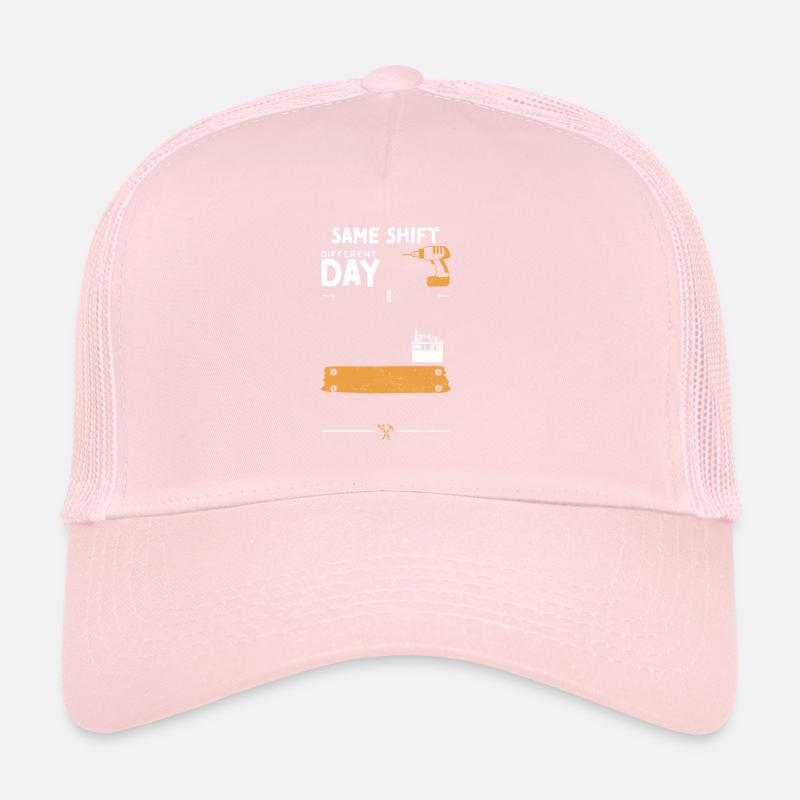 Même quart de travail Jour différent Casquette trucker 