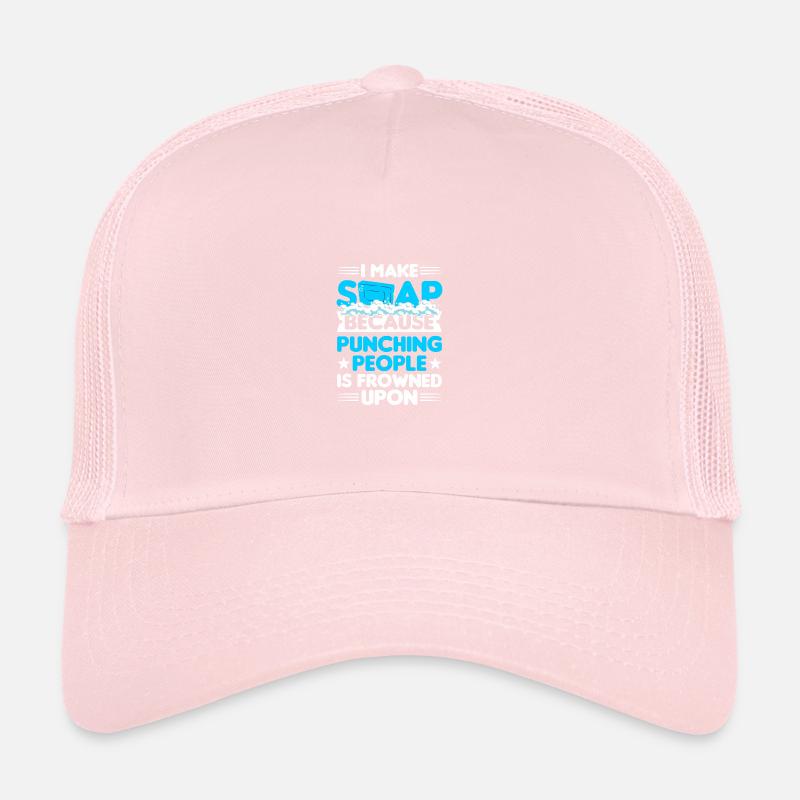 Faire du savon Casquette trucker 
