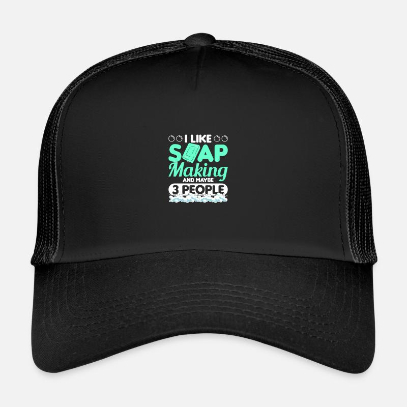 Faire du savon Casquette trucker 